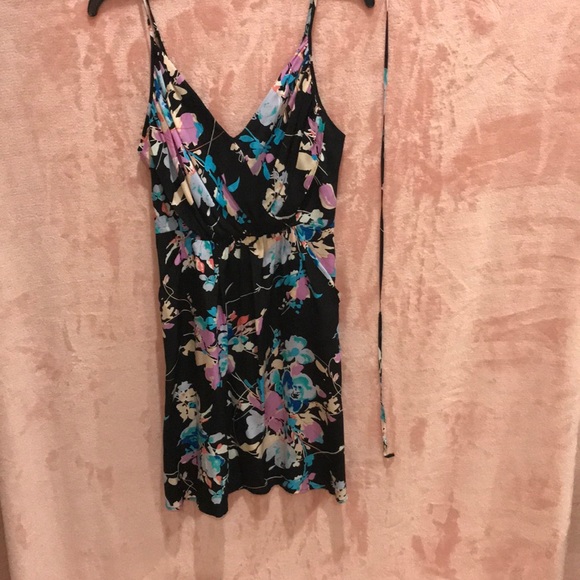 Yumi Kim Dresses & Skirts - Yumi Kim Silk Floral Print Dress Size S